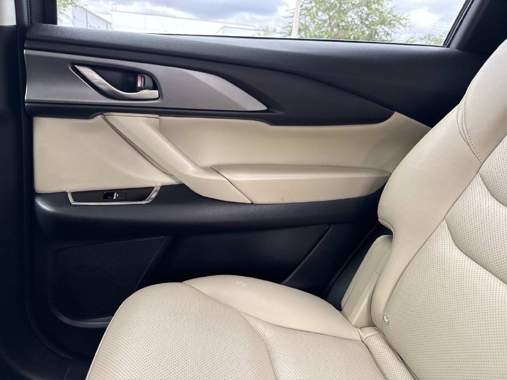 Used 2019 MAZDA CX-9 Touring FWD image 17