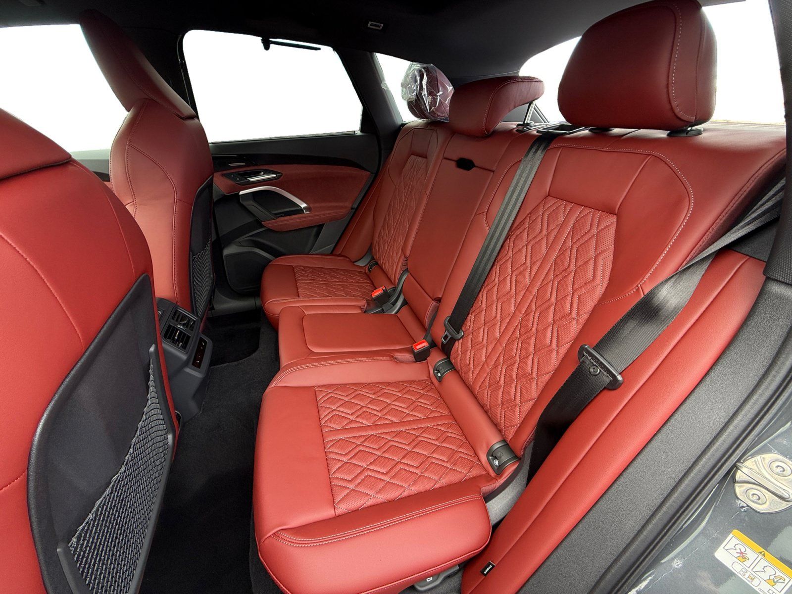 Used 2025 Audi SQ5 Prestige AWD/4WD image 16