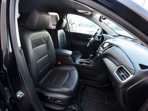 Used 2020 Chevrolet Equinox Premier AWD/4WD image 19