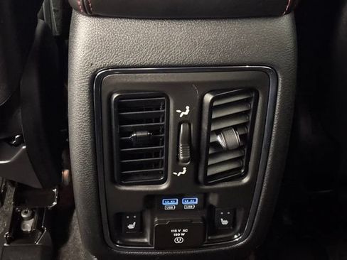 Used 2021 Jeep Grand Cherokee Trailhawk w/ Trailhawk Luxury Group AWD/4WD image 16