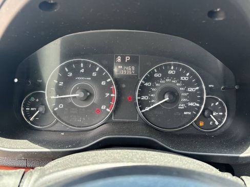 Used 2011 Subaru Legacy 2.5i Limited w/ Interior Illumination Pkg AWD/4WD image 18