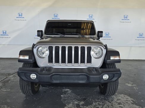 Used 2021 Jeep Wrangler Unlimited Sport image 21
