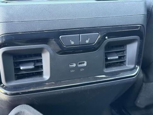 Used 2022 Chevrolet Silverado 1500 ZR2 w/ Technology Package AWD/4WD image 15