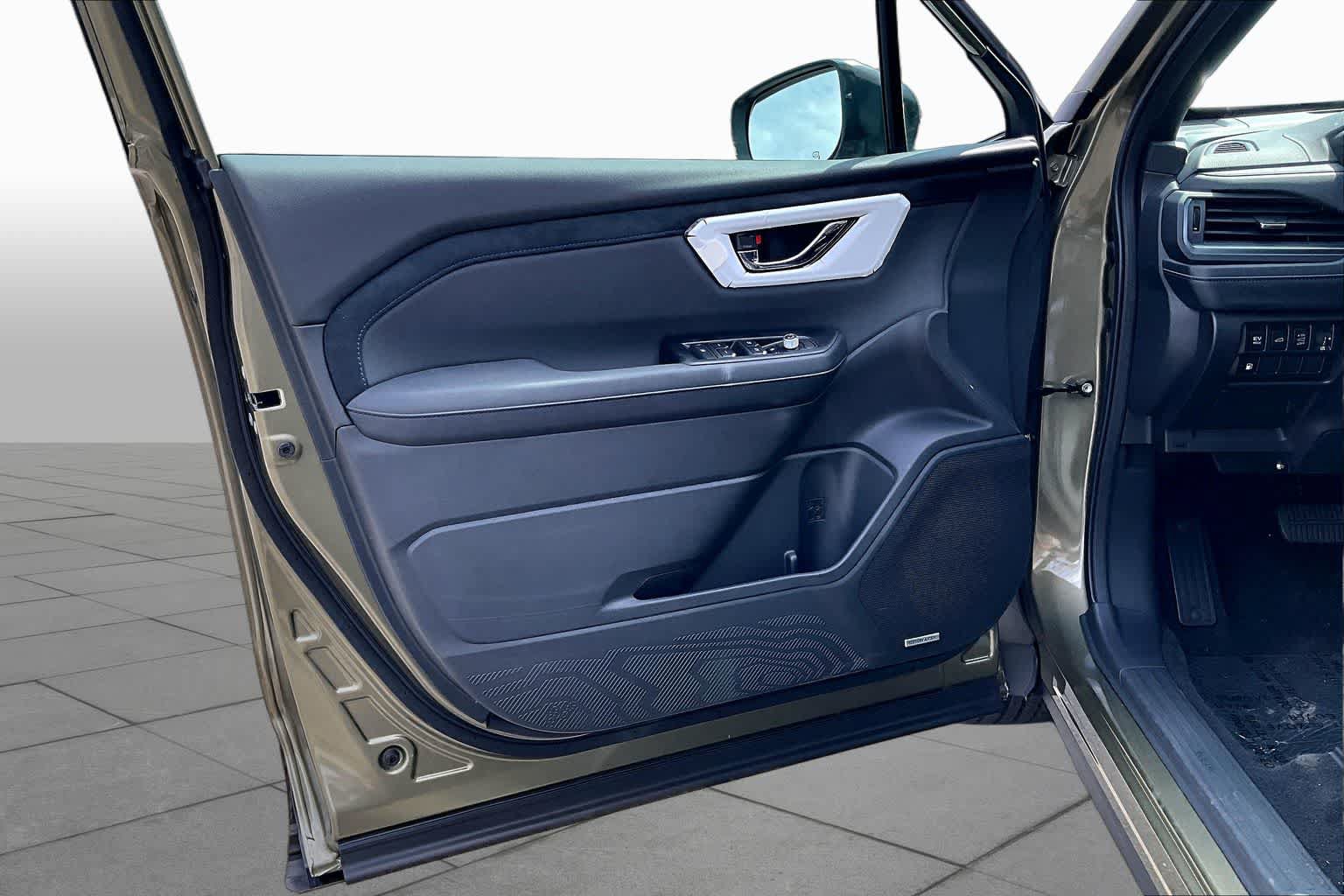New 2026 Subaru Forester Touring AWD/4WD image 10