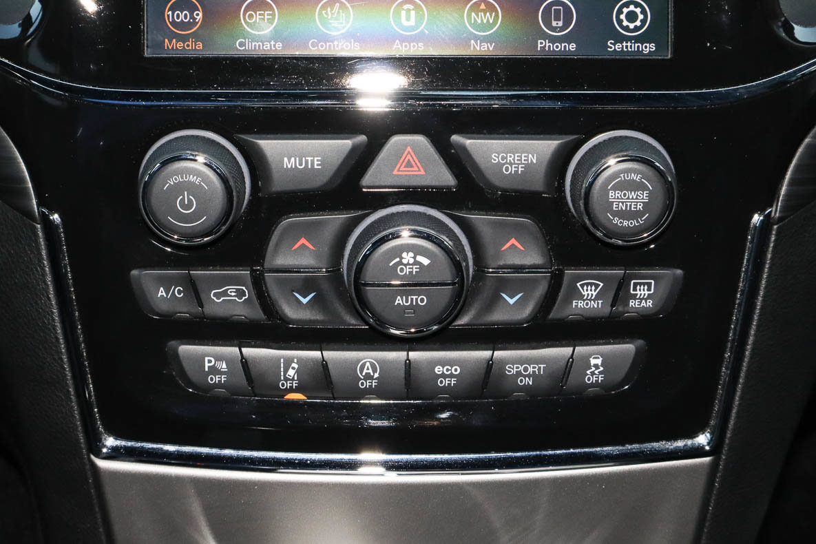 Used 2022 Jeep Grand Cherokee Laredo X RWD image 21