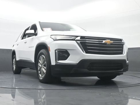 Used 2023 Chevrolet Traverse LT image 66