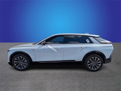 New 2026 Cadillac Lyriq Premium Sport image 2