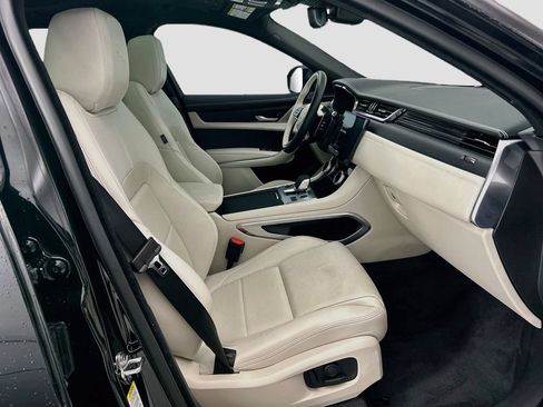 Used 2026 Jaguar F-PACE R-Dynamic S AWD/4WD image 18