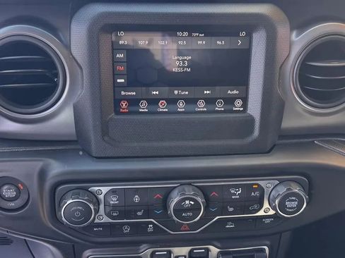 Used 2021 Jeep Wrangler Unlimited Sport image 11