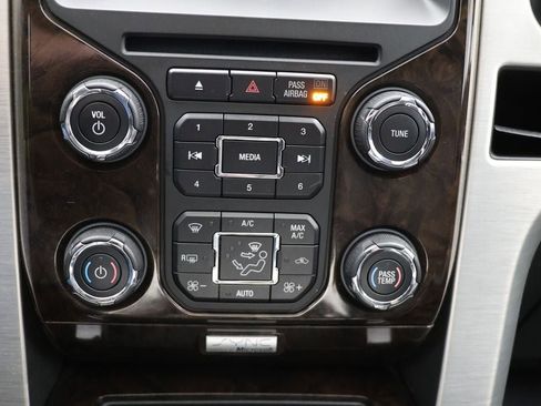 Used 2014 Ford F150 Platinum image 31