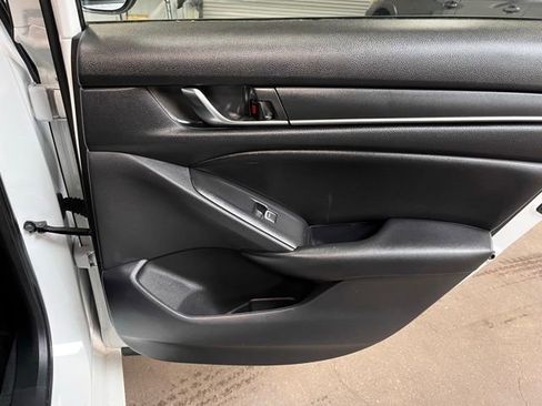 Used 2022 Honda Accord Sport image 13