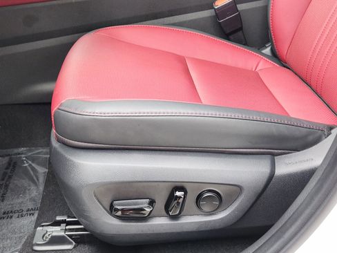 Certified 2025 Lexus NX 250 FWD w/ Accessory Package (Z1) image 7