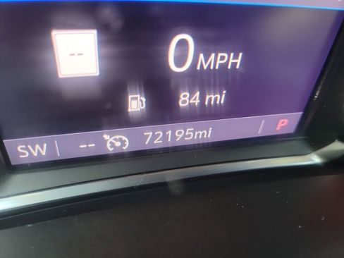 Used 2022 GMC Terrain SLE w/ Driver Convenience Package image 31