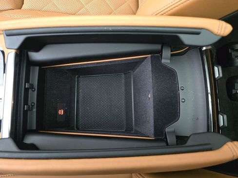 Certified 2024 BMW X7 xDrive40i w/ M Sport Package image 22