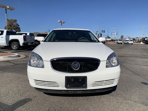Used 2008 Buick Lucerne CXL image 2