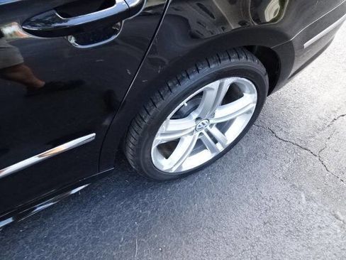 Used 2012 Volkswagen CC R-Line image 15