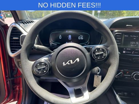 Used 2024 Kia Soul LX w/ Option Group 015 FWD image 25