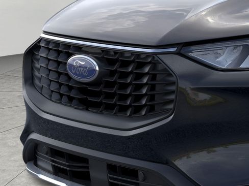 Used 2025 Ford Escape Active w/ Active Premium Tech Pack AWD/4WD image 18