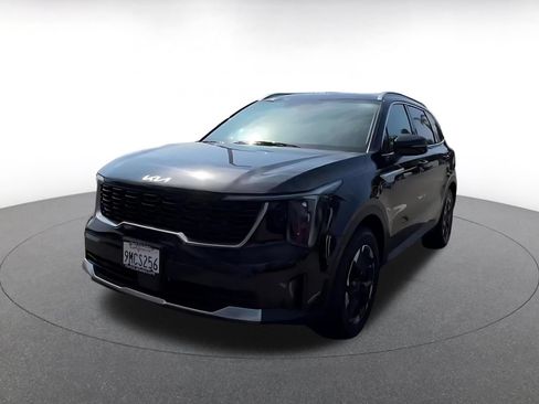 Used 2024 Kia Sorento S FWD image 7