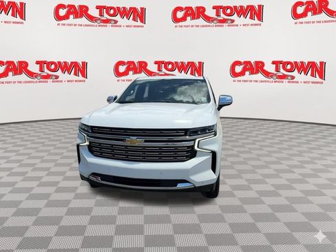 Used 2024 Chevrolet Tahoe Premier RWD image 3