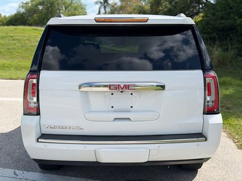 Used 2020 GMC Yukon XL Denali w/ Denali Ultimate Package image 4