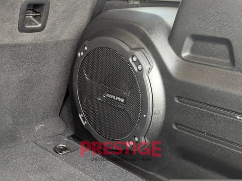 Used 2020 Jeep Wrangler Unlimited Sahara AWD/4WD image 13
