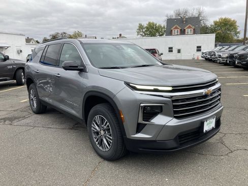 New 2026 Chevrolet Traverse LT w/ Driver Confidence Package image 1