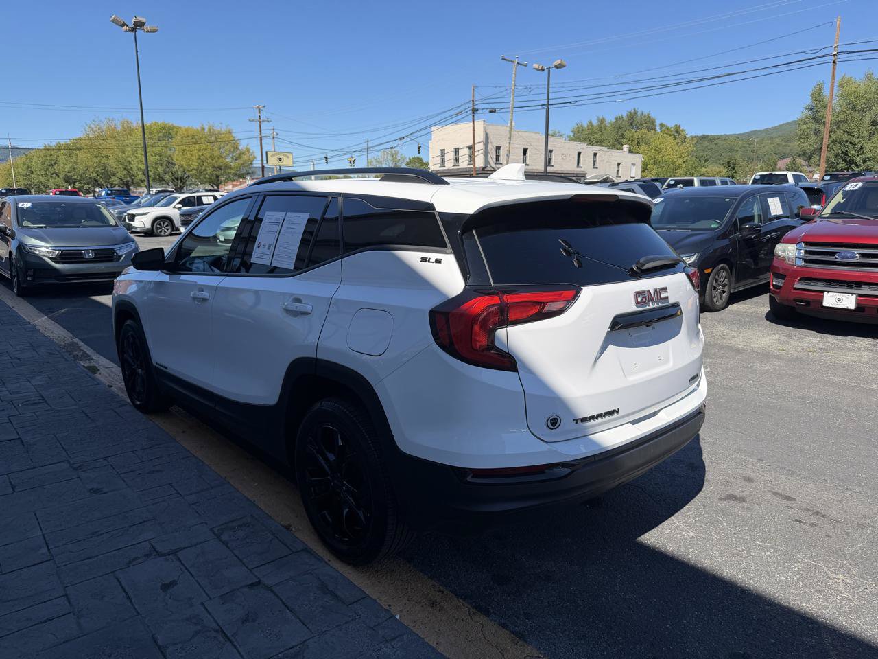 Used 2021 GMC Terrain SLE w/ Elevation Edition AWD/4WD image 6