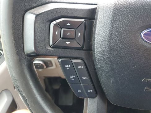 Used 2017 Ford F350 XLT image 12