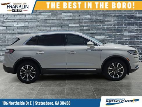 Used 2023 Lincoln Nautilus AWD w/ Premium Package image 7