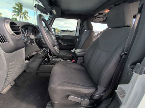 Used 2017 Jeep Wrangler Sport w/ Mopar Black Appearance Group image 13