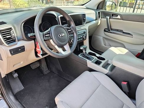 Used 2022 Kia Sportage LX FWD image 17