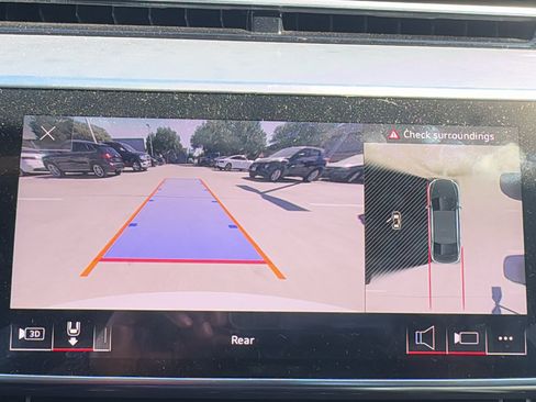 Used 2022 Audi S8 image 19