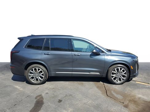 Used 2021 Cadillac XT6 Sport image 6