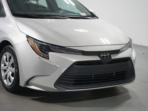 Certified 2024 Toyota Corolla LE image 4