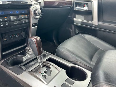Used 2021 Toyota 4Runner Limited AWD/4WD image 24