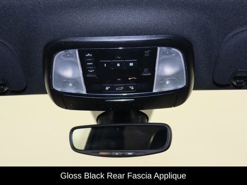 Used 2018 Jeep Grand Cherokee Altitude image 27