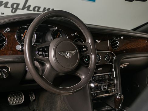 Used 2013 Bentley Mulsanne w/ Premiere Specification Pkg image 6