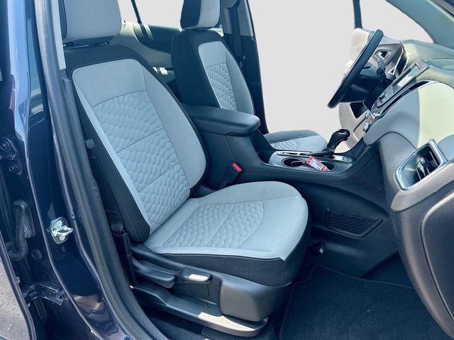 Used 2018 Chevrolet Equinox LS AWD/4WD image 27