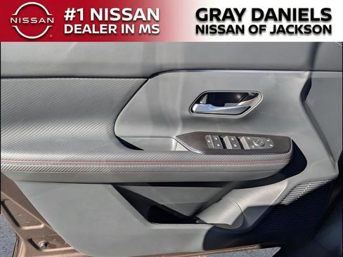 New 2026 Nissan Kicks SR w/ Cold Weather Package FWD image 12