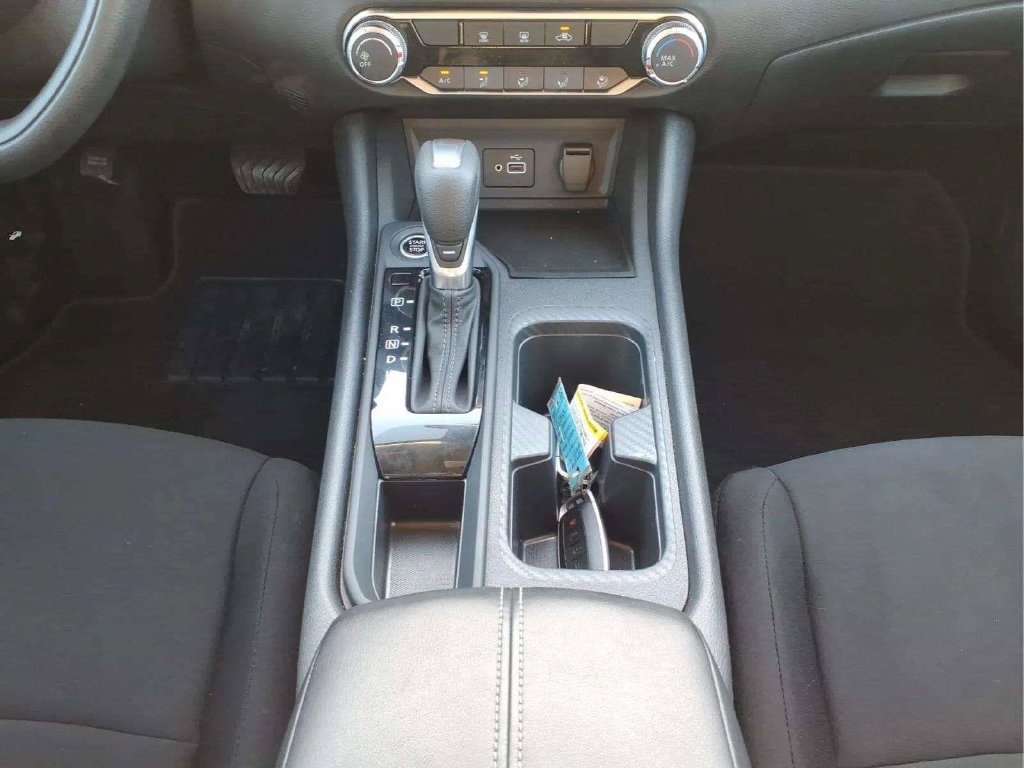 Used 2025 Nissan Sentra S FWD image 12