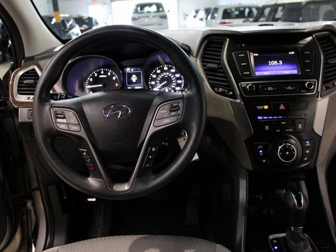 Used 2017 Hyundai Santa Fe Sport image 16