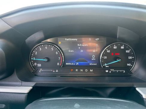 Used 2020 Ford Explorer XLT w/ Equipment Group 202A image 27