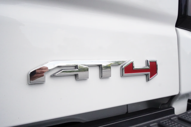 Used 2024 GMC Sierra 1500 AT4 w/ Technology Package AWD/4WD image 42