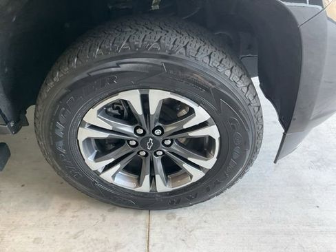 Used 2022 Chevrolet Colorado Z71 w/ Safety Package image 24