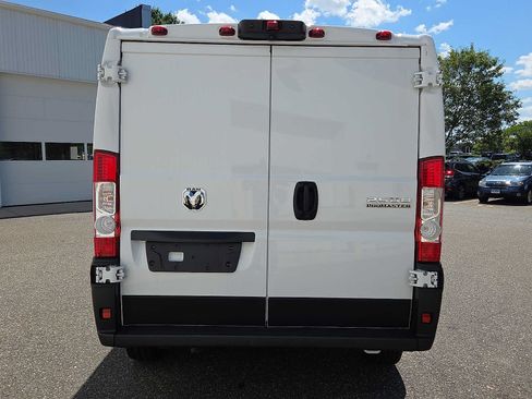 Used 2025 RAM ProMaster 2500 w/ Convenience Group FWD image 5