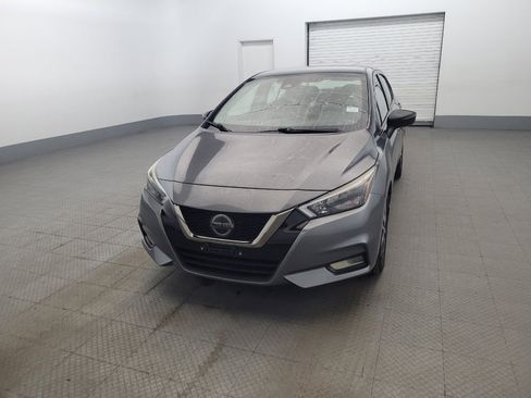 Used 2020 Nissan Versa SR FWD image 15