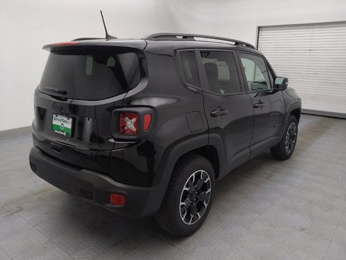 Used 2023 Jeep Renegade Latitude image 9