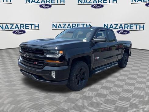 Used 2017 Chevrolet Silverado 1500 LT w/ Midnight Edition AWD/4WD image 3
