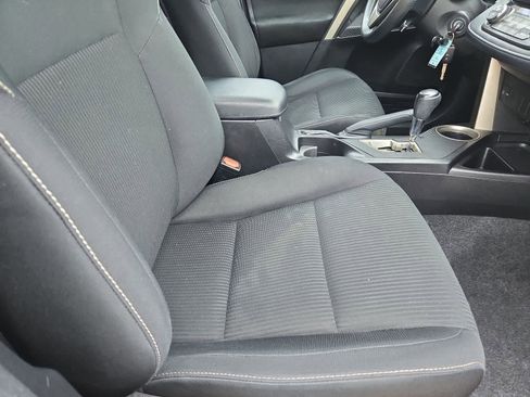 Used 2014 Toyota RAV4 XLE image 22